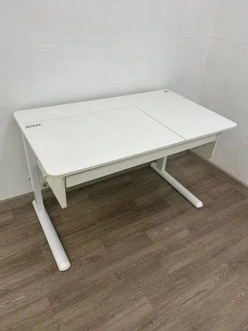 Письменный стол Астек Лидер с выдвижным ящиком купить в интернет-магазине Aeparta